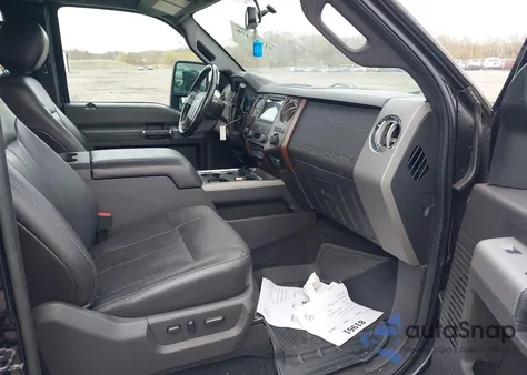 2012 Ford F-250 Lariat from USA, damaged, VIN 1FT7X2B62CEC23588